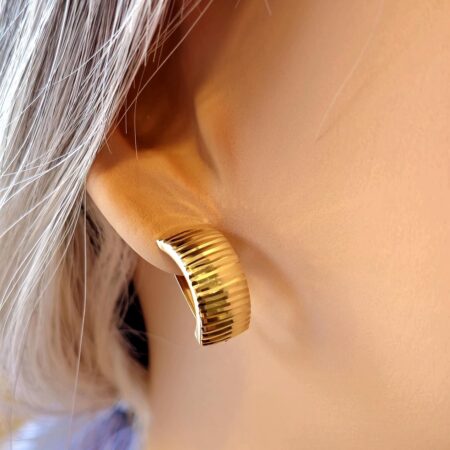 Solid 18K Gold Hoop Latch Back Earrings 9.0mm Wide